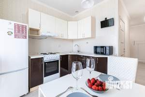 2-к квартира, посуточно, 56м2, 4/19 этаж