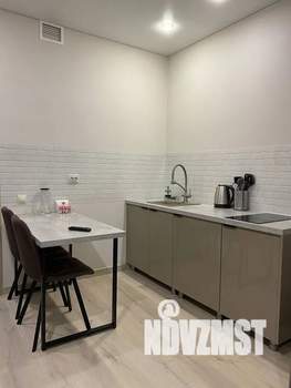 Студия квартира, посуточно, 25м2, 8/19 этаж