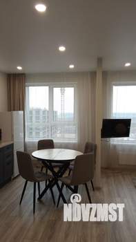 Студия квартира, посуточно, 34м2, 23/25 этаж