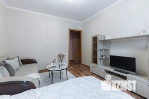 1-к квартира, посуточно, 42м2, 4/10 этаж