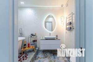 2-к квартира, посуточно, 63м2, 6/20 этаж