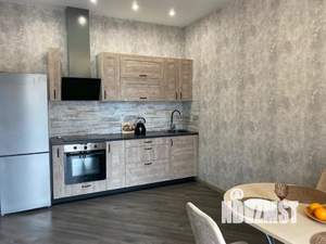 1-к квартира, посуточно, 49м2, 1/1 этаж