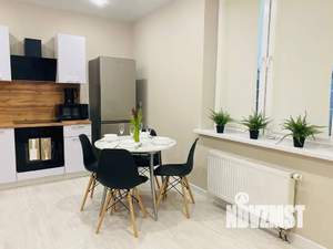 1-к квартира, посуточно, 42м2, 3/8 этаж