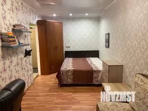 1-к квартира, посуточно, 35м2, 3/3 этаж