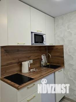 Студия квартира, посуточно, 20м2, 1/14 этаж