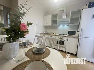 1-к квартира, посуточно, 40м2, 5/5 этаж