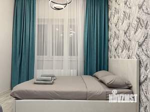 Студия квартира, посуточно, 25м2, 1/20 этаж