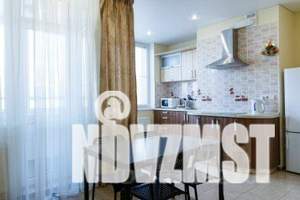 1-к квартира, посуточно, 55м2, 4/25 этаж