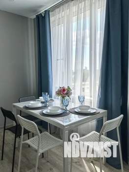 Студия квартира, посуточно, 35м2, 4/8 этаж