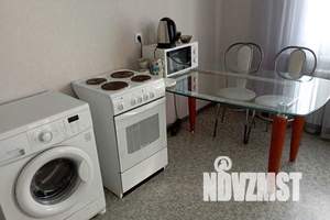 2-к квартира, посуточно, 60м2, 8/17 этаж