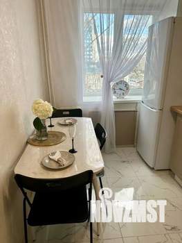 1-к квартира, посуточно, 35м2, 6/9 этаж