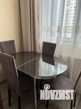 1-к квартира, посуточно, 40м2, 7/18 этаж