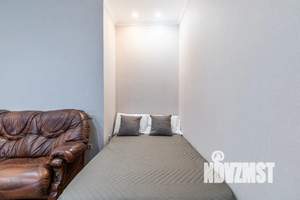 Студия квартира, посуточно, 45м2, 1/2 этаж