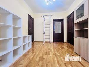 3-к квартира, на длительный срок, 120м2, 4/10 этаж