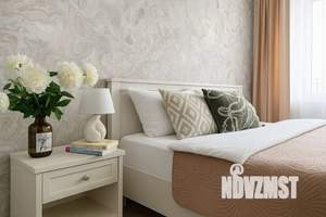 1-к квартира, посуточно, 40м2, 10/18 этаж