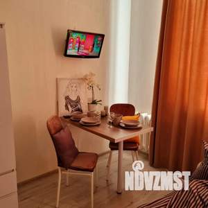 Студия квартира, посуточно, 16м2, 1/5 этаж