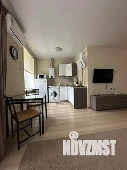 Студия квартира, посуточно, 33м2, 3/5 этаж