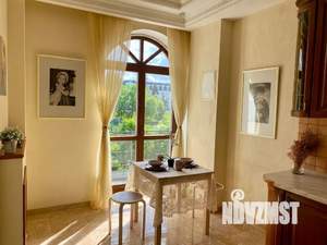 1-к квартира, посуточно, 60м2, 2/5 этаж