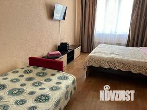 1-к квартира, посуточно, 53м2, 10/18 этаж