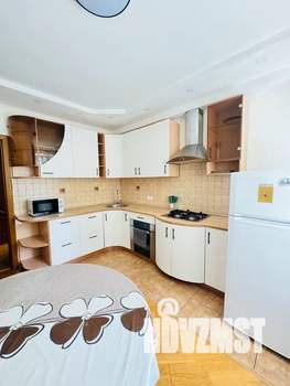 1-к квартира, посуточно, 42м2, 2/4 этаж