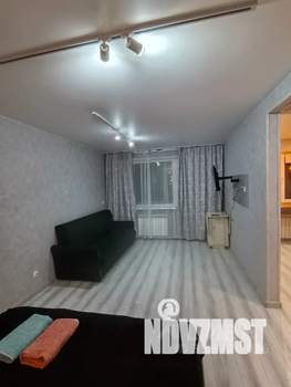 1-к квартира, посуточно, 33м2, 2/5 этаж