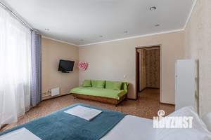 1-к квартира, посуточно, 47м2, 1/1 этаж