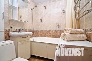 2-к квартира, посуточно, 45м2, 5/5 этаж