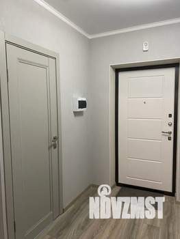 Студия квартира, посуточно, 33м2, 1/25 этаж