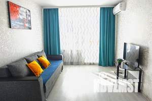 1-к квартира, посуточно, 32м2, 9/9 этаж