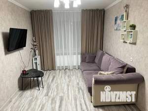 1-к квартира, посуточно, 35м2, 2/10 этаж