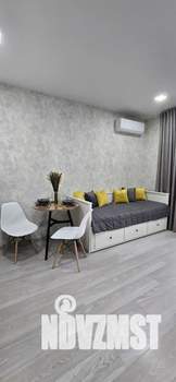 Студия квартира, посуточно, 35м2, 19/19 этаж