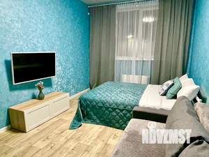 1-к квартира, посуточно, 40м2, 2/23 этаж