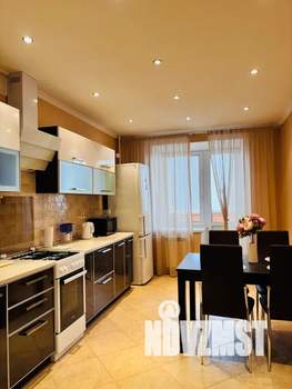 1-к квартира, посуточно, 54м2, 7/9 этаж