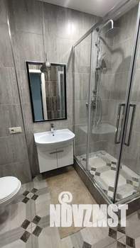 Студия квартира, посуточно, 47м2, 5/20 этаж