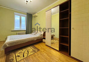 4-к квартира, на длительный срок, 140м2, 4/5 этаж