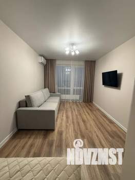 1-к квартира, посуточно, 40м2, 23/25 этаж