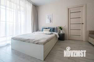 1-к квартира, посуточно, 43м2, 5/18 этаж