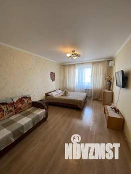 1-к квартира, посуточно, 36м2, 8/12 этаж