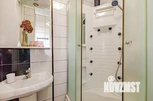 Студия квартира, посуточно, 36м2, 16/17 этаж