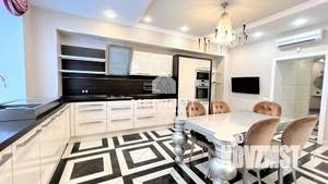 4-к квартира, на длительный срок, 220м2, 2/6 этаж