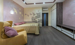 3-к квартира, на длительный срок, 130м2, 4/5 этаж