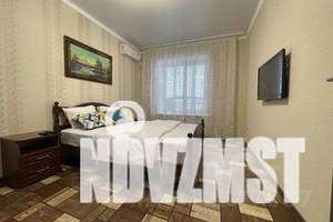 1-к квартира, посуточно, 38м2, 3/9 этаж