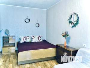 1-к квартира, посуточно, 40м2, 8/10 этаж