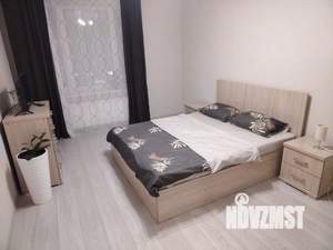 2-к квартира, посуточно, 60м2, 4/18 этаж