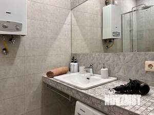 2-к квартира, посуточно, 64м2, 1/1 этаж