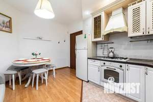 1-к квартира, посуточно, 52м2, 2/5 этаж