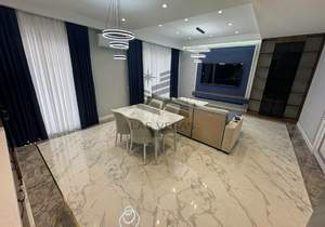 3-к квартира, на длительный срок, 130м2, 4/5 этаж