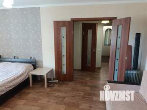 1-к квартира, посуточно, 41м2, 7/10 этаж