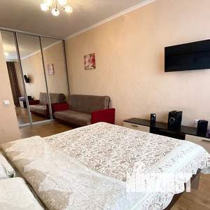 1-к квартира, посуточно, 52м2, 10/18 этаж