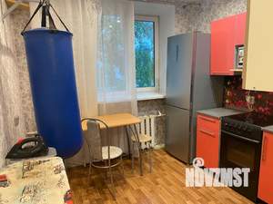 1-к квартира, посуточно, 35м2, 3/3 этаж